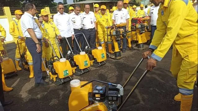 Batu Pasukan Kuning Bekerja Saat Kota Ramai, Batu Bahas Kompensasi Jam Ekstra